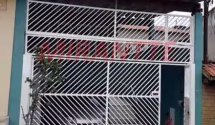 Sobrado de 159m² com 3 quartos em Vila Barros