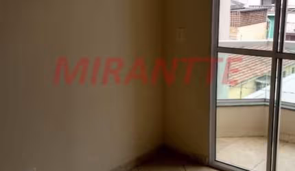 Apartamento de 68m² com 2 quartos em Vila Galvão