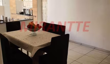 Sobrado com 4 quartos em Vila Barros