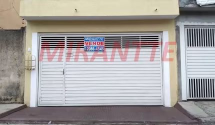 Sobrado de 125m² com 2 quartos em Jardim Flor da Montanha