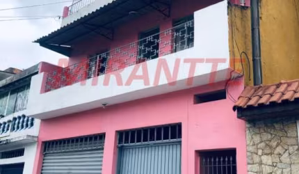 Sobrado de 170m² com 4 quartos em Jardim Rosa de Franca
