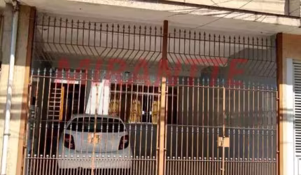 Sobrado com 3 quartos em Vila Moreira