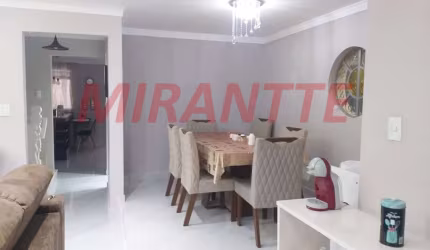 Sobrado de 315m² com 3 quartos em Vila Galvão