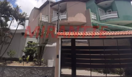 Sobrado de 200m² com 3 quartos em Vila Constança