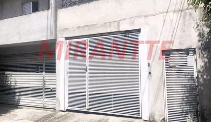 Sobrado de 160m² com 4 quartos em Parque Continental