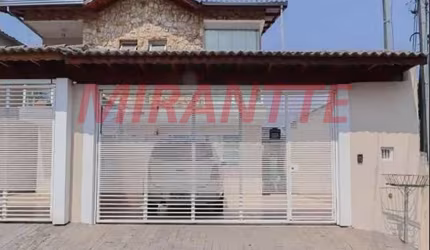 Sobrado de 110m² com 3 quartos em Jardim Bom Clima