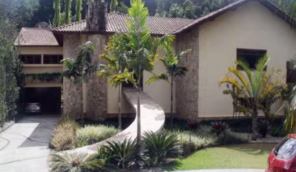 Sobrado de 500m² com 3 quartos em Serra da Cantareira