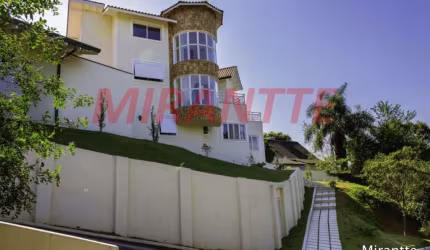 Sobrado de 516m² com 4 quartos em Serra Da Cantareira