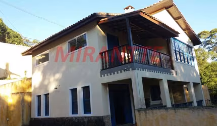 Casa terrea de 200m² com 3 quartos em Serra da Cantareira