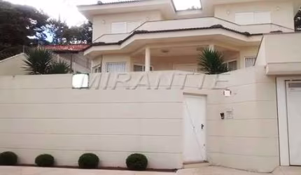 Sobrado de 298m² com 4 quartos em Serra Da Cantareira