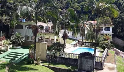 Casa terrea de 390m² com 5 quartos em Serra da Cantareira