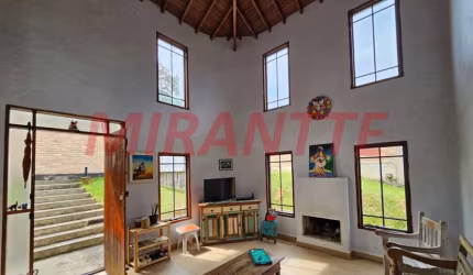 Sobrado de 287m² com 3 quartos em Serra da Cantareira