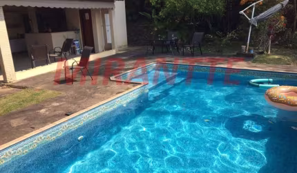 Sobrado de 350m² com 4 quartos em Centro - Mairiporã