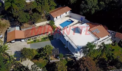 Sobrado de 800m² com 12 quartos em Serra Da Cantareira
