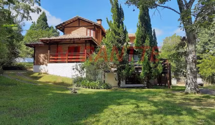 Sobrado de 446m² com 4 quartos em Parque Petropolis