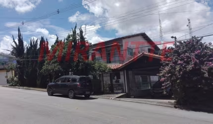 Sobrado de 600m² com 5 quartos em Serra Da Cantareira