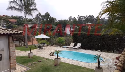Casa terrea de 290m² com 4 quartos em Serra Da Cantareira