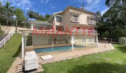 Sobrado de 700m² com 4 quartos em Serra Da Cantareira