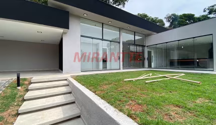 Casa terrea de 350m² com 3 quartos em Serra Da Cantareira