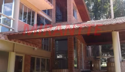 Sobrado de 200m² com 3 quartos em Serra da Cantareira