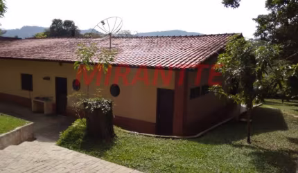 Casa terrea de 350m² com 3 quartos em Serra Da Cantareira