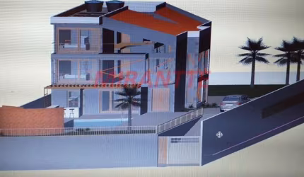 Sobrado de 400m² com 4 quartos em Serra da Cantareira