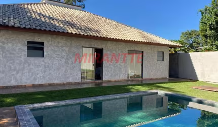 Casa terrea de 335m² com 3 quartos em Serra Da Cantareira