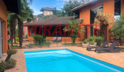 Sobrado de 750m² com 4 quartos em Serra Da Cantareira