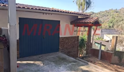 Cond. fechado de 180m² com 4 quartos em Serra da Cantareira