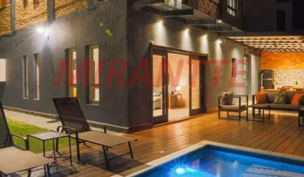Sobrado de 250m² com 3 quartos em Serra da Cantareira