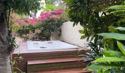 EXCELENTE CASA EM MEIO A NATUREZA