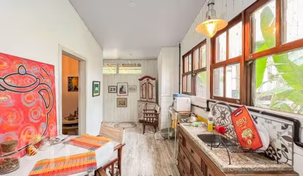 Casa à venda em Campeche Central com 400 m², 10 qu