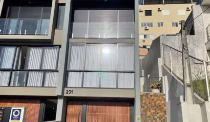 Casa à venda em Centro com 473 m², 3 quartos, 3 su