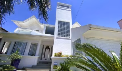 Casa de 4 dormitórios em  Jurerê Internacional