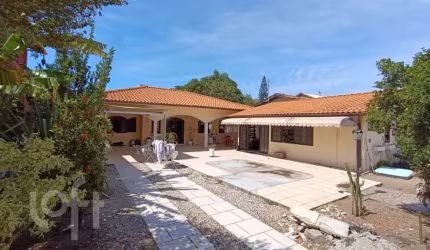 Casa à venda em Campeche Sul com 193 m², 3 quartos