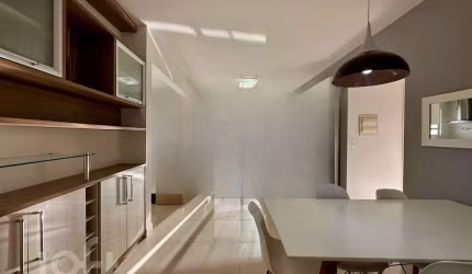 Apartamento à venda em Saco Grande com 79 m², 2 qu