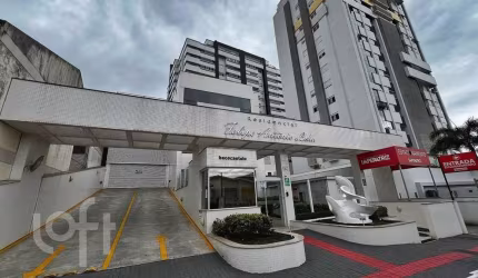 Apartamento à venda em Canto com 97 m², 3 quartos,