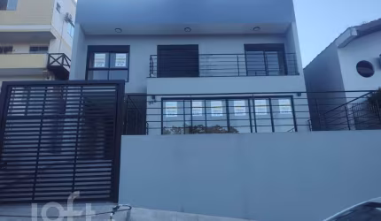 Casa à venda em Trindade com 184 m², 3 quartos, 3