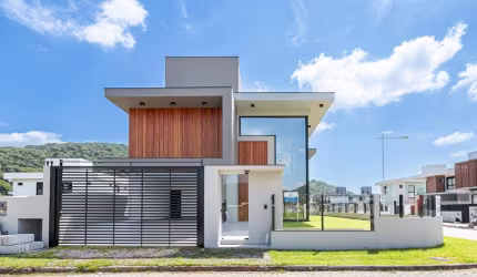 Casa de 3 suítes à venda no Rio Tavares