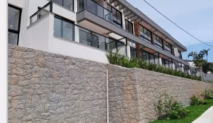 Studio para locação no Cacupé