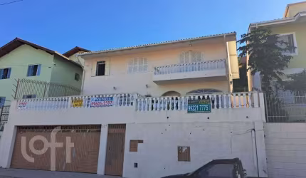 Casa à venda em Pantanal com 425 m², 10 quartos, 3