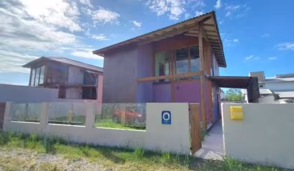 Casa de 3 dormitórios no Alto Ribeirão Leste