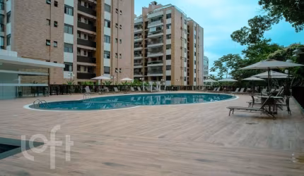 Apartamento à venda em Itacorubi com 108 m², 4 qua