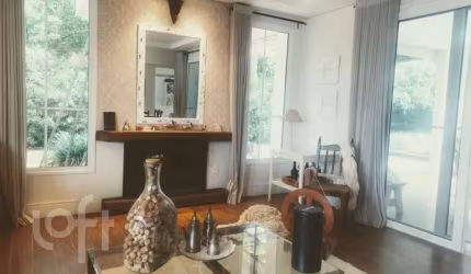 Casa à venda em Saco Grande com 330 m², 4 quartos,