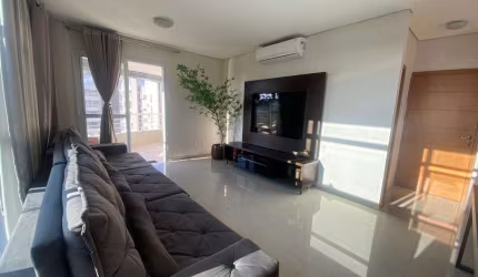 Apartamento 3 suítes à venda na Agronômica