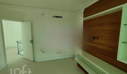 Casa à venda em Jurere Oeste com 450 m², 4 quartos