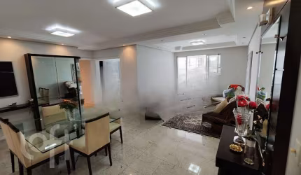 Apartamento à venda em Centro com 178 m², 3 quarto
