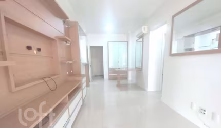 Apartamento à venda em Itacorubi com 69 m², 2 quar