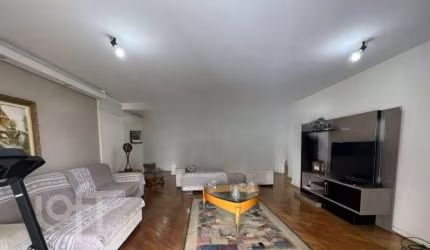 Apartamento à venda em Agronômica com 145 m², 3 qu