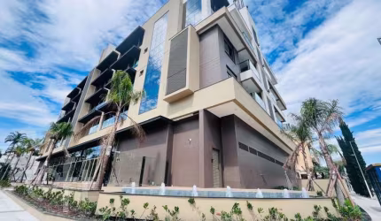 Apartamento à venda em Jurere Oeste com 78 m², 2 q